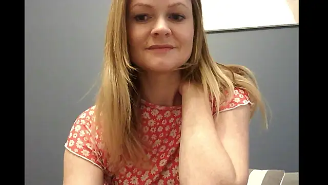 Snapshot of Ginger-bb chatting on November 13, 2025, 6:45 am Ginger-bb online show from November 13, 2025, 6:45 am