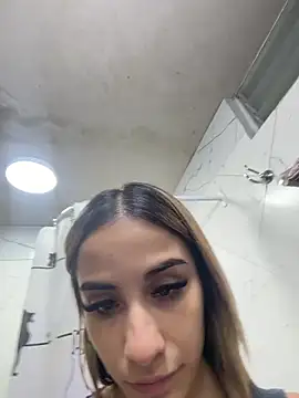 Babylovetiernax online show from April 5, 2026, 12:30 am