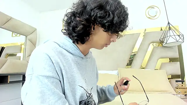 Ibratxandy online show from November 29, 2025, 7:06 pm