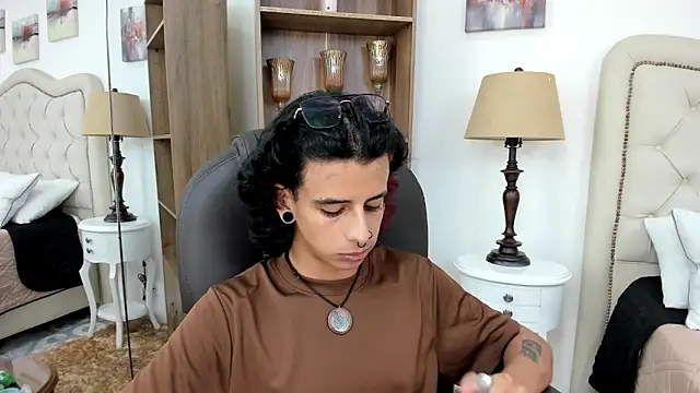 Ibratxandy online show from February 10, 2026, 9:08 pm