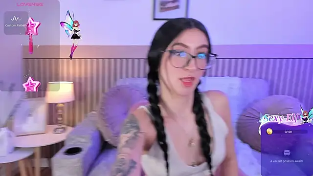 Snapshot of melissa_rox chatting on December 15, 2025, 8:13 pm melissa rox online show from December 15, 2025, 8:13 pm