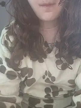 Snapshot of Sharon_Black chatting on November 12, 2025, 2:06 pm Sharon Black online show from November 12, 2025, 2:06 pm