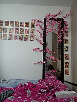 Snapshot of Sharon_Black chatting on December 19, 2025, 12:56 pm Sharon Black online show from December 19, 2025, 12:56 pm