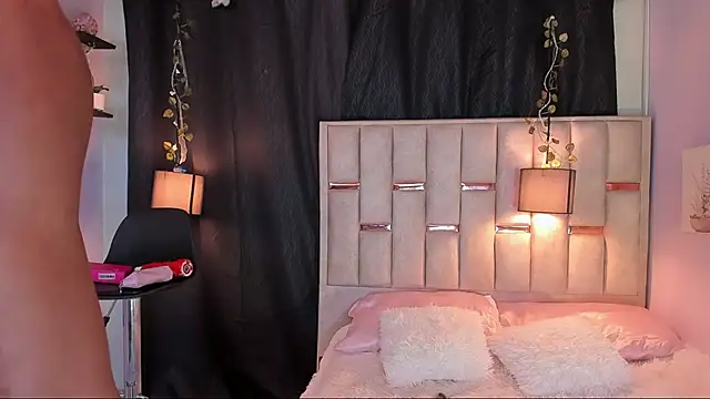 Snapshot of Hanzking01 chatting on November 11, 2025, 3:17 am Hanzking01 online show from November 11, 2025, 3:17 am