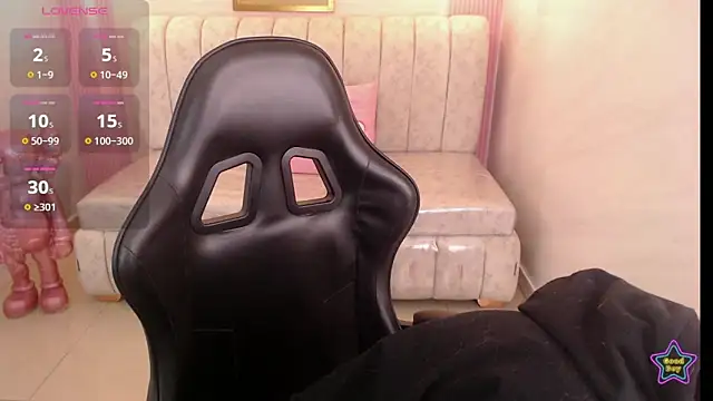 venuss09 s online show from February 12, 2026, 1:28 pm