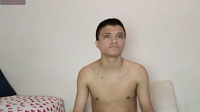 Snapshot of aly_n_sebas chatting on March 1, 2026, 3:08 am aly n sebas online show from March 1, 2026, 3:08 am