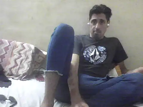 Snapshot of fleky chatting on April 12, 2026, 11:10 pm fleky online show from April 12, 2026, 11:10 pm