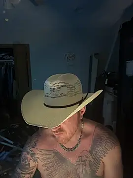 Snapshot of CloudyKingG chatting on July 17, 2026, 7:30 pm CloudyKingG online show from July 17, 2026, 7:30 pm