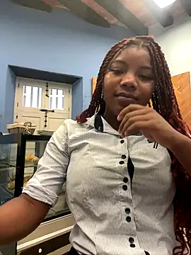 Snapshot of chocolatito-ho chatting on October 14, 2025, 10:10 pm chocolatito-ho online show from October 14, 2025, 10:10 pm