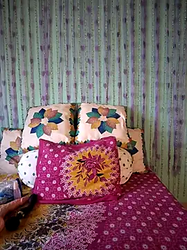 Snapshot of Ishu_Lovee chatting on April 15, 2026, 5:36 am Ishu Lovee online show from April 15, 2026, 5:36 am