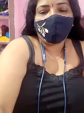 lathikaqueentamil online show from September 25, 2025, 9:18 pm