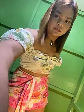 ladymiah online show from February 23, 2026, 6:49 pm