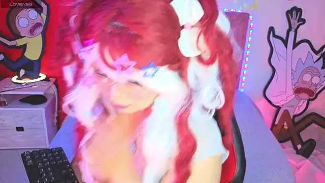 saragon1 online show from April 17, 2026, 7:50 pm