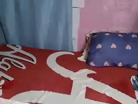 Snapshot of JuicyPussy4u chatting on October 23, 2025, 11:09 am JuicyPussy4u online show from October 23, 2025, 11:09 am