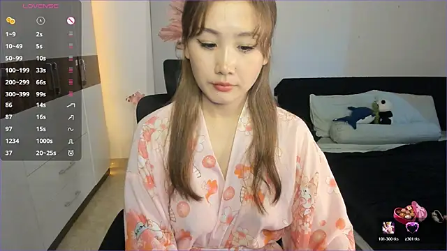  kaomi  online show from November 24, 2025, 6:24 am