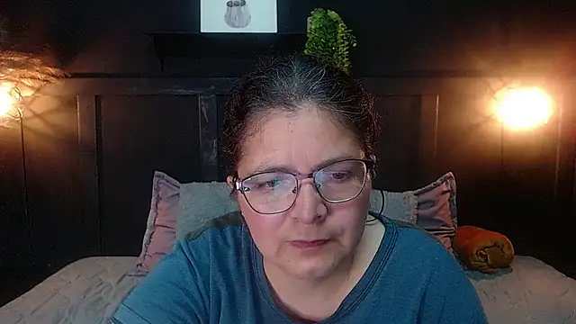 Linda banks  online show from November 21, 2025, 11:47 pm