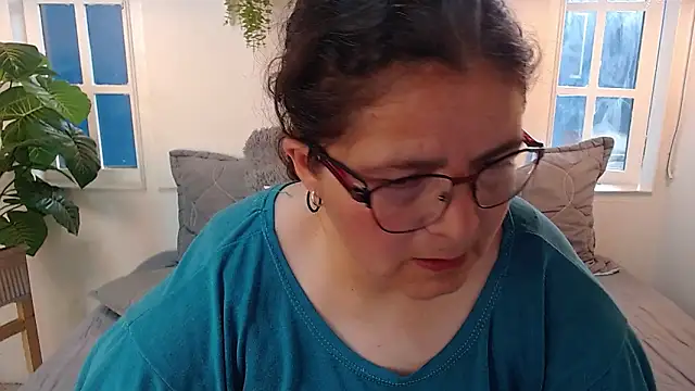 Linda banks  online show from November 25, 2025, 8:53 pm