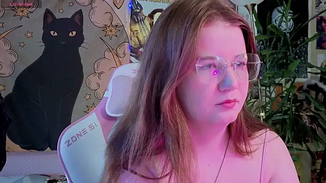 Sienna-Cow online show from April 13, 2026, 8:42 am