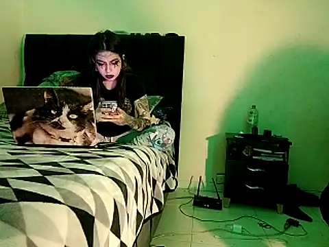 Snapshot of saenzjulieta1 chatting on October 29, 2025, 12:57 am saenzjulieta1 online show from October 29, 2025, 12:57 am