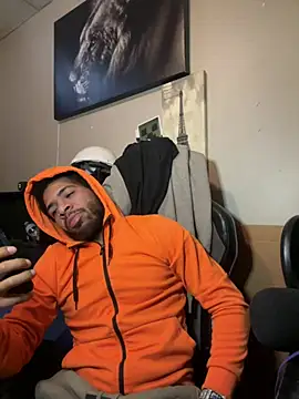 Snapshot of 1mistaGoodWood chatting on January 14, 2026, 4:23 pm 1mistaGoodWood online show from January 14, 2026, 4:23 pm