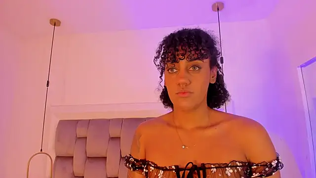 Snapshot of OnlyGia chatting on January 8, 2026, 8:44 pm OnlyGia online show from January 8, 2026, 8:44 pm