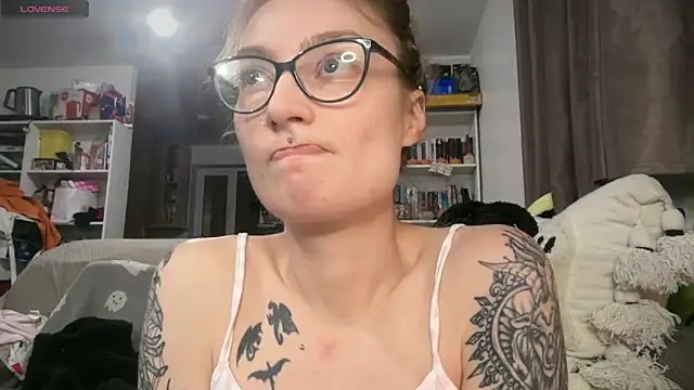 harleyblair online show from March 19, 2026, 9:19 pm