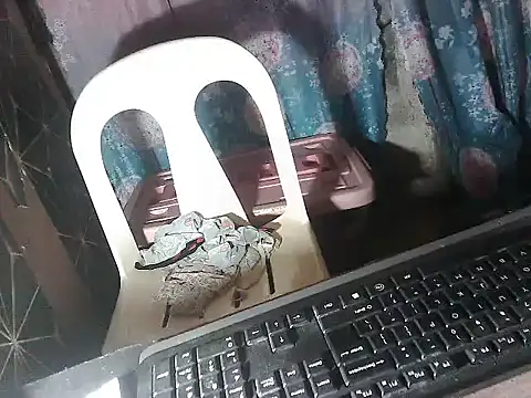 Snapshot of lady_helen00 chatting on October 22, 2025, 10:31 pm lady helen00 online show from October 22, 2025, 10:31 pm