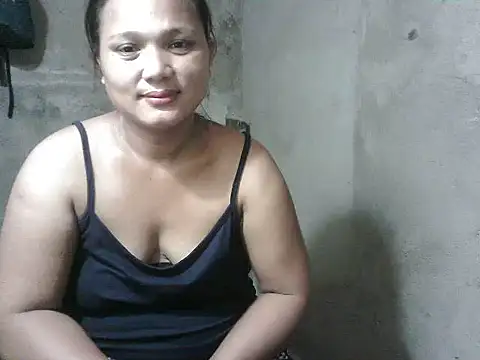 Snapshot of lady_helen00 chatting on May 16, 2026, 12:51 am lady helen00 online show from May 16, 2026, 12:51 am