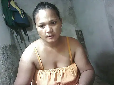 Snapshot of lady_helen00 chatting on May 18, 2026, 6:19 am lady helen00 online show from May 18, 2026, 6:19 am
