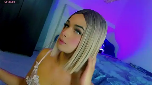 Snapshot of HANNAH_BACKERS chatting on October 4, 2025, 11:36 pm HANNAH BACKERS online show from October 4, 2025, 11:36 pm