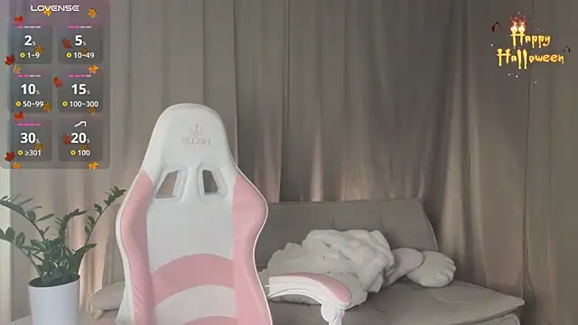 Snapshot of AlexsisFaee chatting on October 26, 2025, 9:21 pm AlexsisFaee online show from October 26, 2025, 9:21 pm