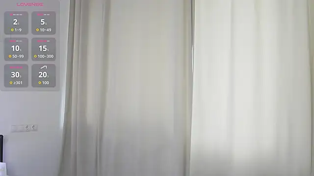 Snapshot of AlexsisFaee chatting on April 11, 2026, 7:45 am AlexsisFaee online show from April 11, 2026, 7:45 am