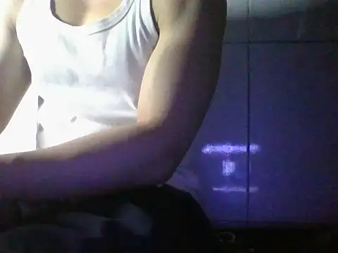 malacobi0 online show from May 30, 2026, 6:49 pm