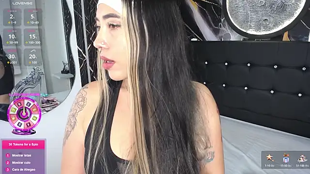 Snapshot of _ManuVeelez chatting on January 8, 2026, 5:10 am ManuVeelez online show from January 8, 2026, 5:10 am