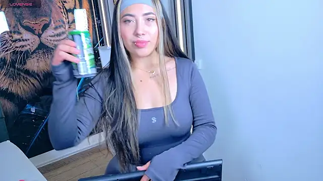 Snapshot of _ManuVeelez chatting on January 17, 2026, 4:39 am ManuVeelez online show from January 17, 2026, 4:39 am