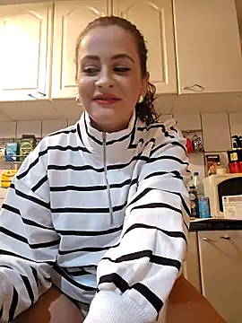 Snapshot of ShineBright88 chatting on October 26, 2025, 8:26 pm ShineBright88 online show from October 26, 2025, 8:26 pm