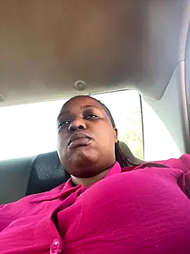 Snapshot of SEXYBOOBS21D chatting on October 31, 2025, 12:17 pm SEXYBOOBS21D online show from October 31, 2025, 12:17 pm