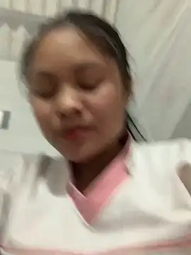 NhuFox online show from November 15, 2025, 12:23 pm