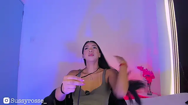 Sussyrosse  online show from September 17, 2025, 9:05 pm