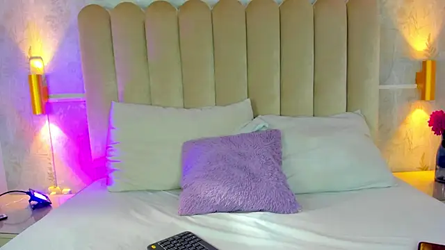 Snapshot of AliciaJerez1 chatting on December 16, 2025, 8:36 pm AliciaJerez1 online show from December 16, 2025, 8:36 pm