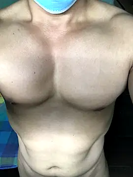 Snapshot of Huynh-duc-huy chatting on November 18, 2025, 7:35 am Huynh-duc-huy online show from November 18, 2025, 7:35 am