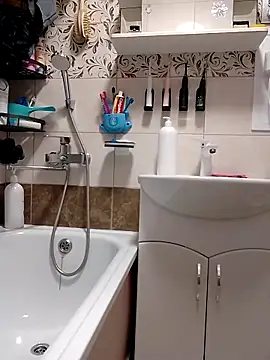 Snapshot of N_i_k_o_l_a_u chatting on December 20, 2025, 1:18 pm N i k o l a u online show from December 20, 2025, 1:18 pm