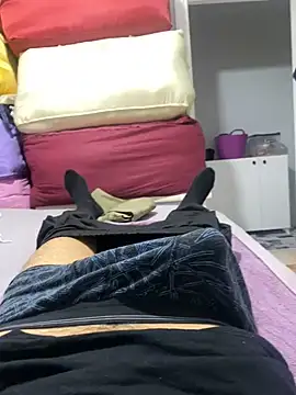 Snapshot of BatchedTracer chatting on February 5, 2026, 1:16 pm BatchedTracer online show from February 5, 2026, 1:16 pm