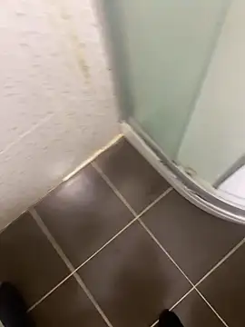 Snapshot of BatchedTracer chatting on February 8, 2026, 12:25 am BatchedTracer online show from February 8, 2026, 12:25 am