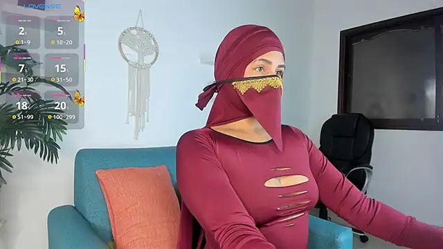 Snapshot of zali_mahamed chatting on September 25, 2025, 9:35 am zali mahamed online show from September 25, 2025, 9:35 am