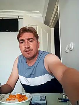 Snapshot of mert0359 chatting on September 14, 2025, 12:37 pm mert0359 online show from September 14, 2025, 12:37 pm