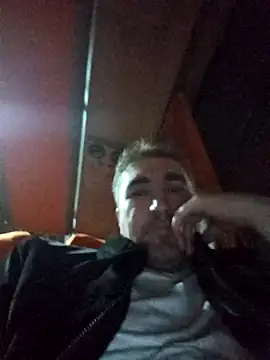 Snapshot of mert0359 chatting on November 25, 2025, 9:15 pm mert0359 online show from November 25, 2025, 9:15 pm