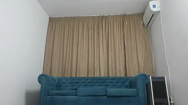 Snapshot of BLOND_GOD chatting on June 6, 2026, 12:38 am BLOND GOD online show from June 6, 2026, 12:38 am
