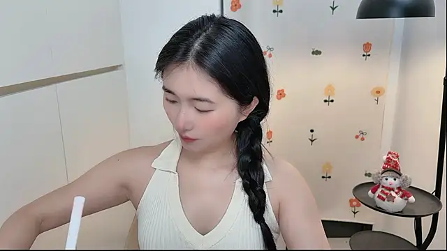 Rosalind xixi online show from May 12, 2026, 2:52 am
