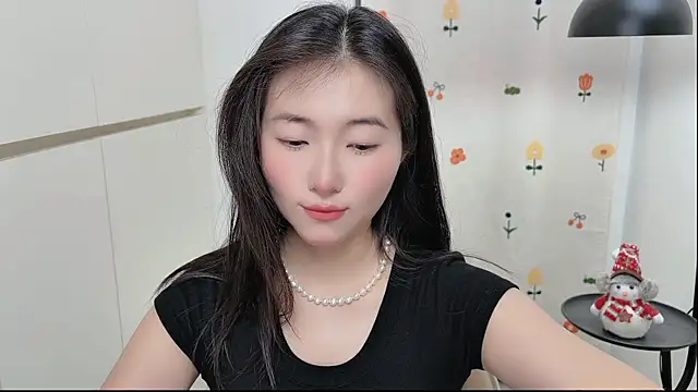 Rosalind xixi online show from May 13, 2026, 2:53 am